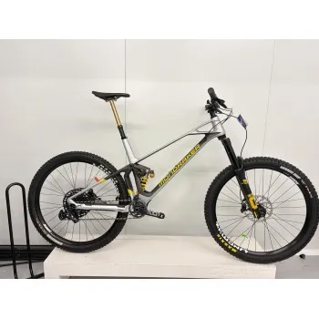 MONDRAKER SUPERFOXY CARBON...
