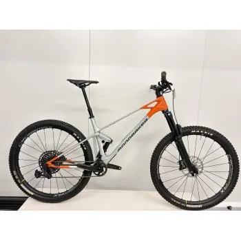 MONDRAKER RAZE CARBON R T.L...